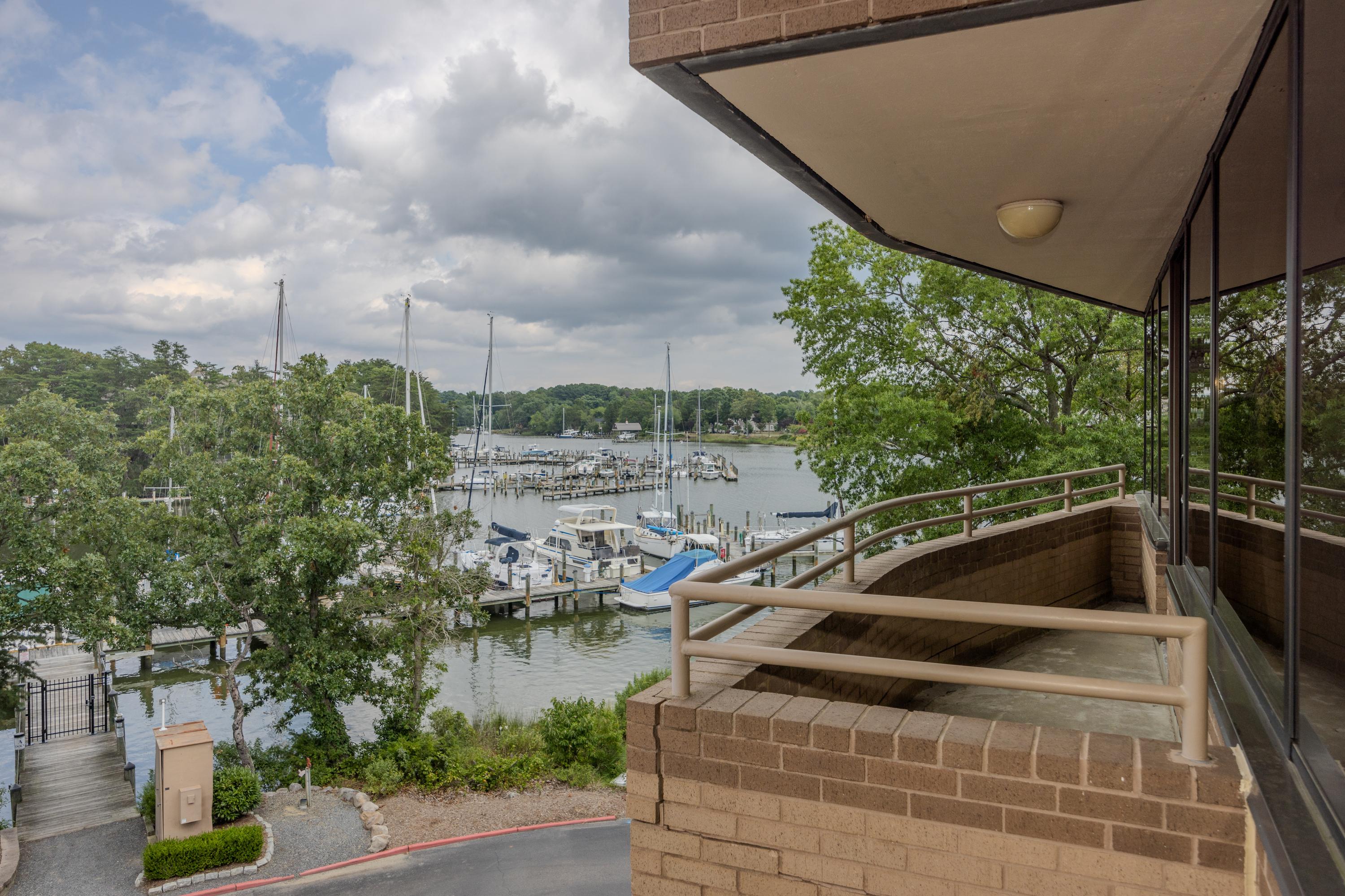 Solomons Inn Resort + Marina 외부 사진